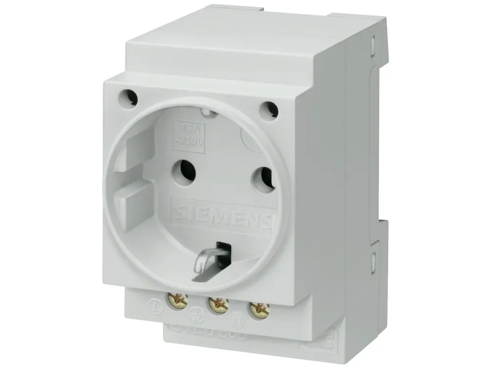 Siemens Schuko-pistorasia 16A 3-napainen 5te6800
