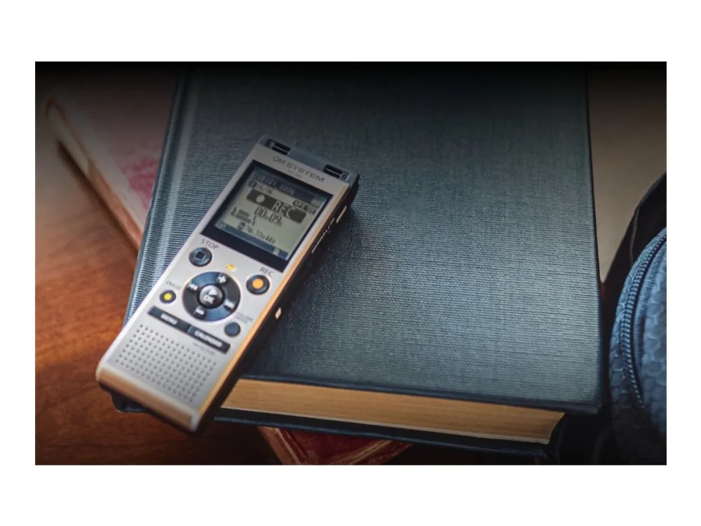 Olympus WS-882 - voice recorder - 4 GB